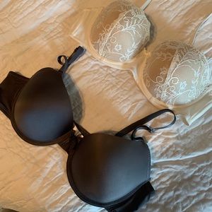 2 Padded Underwire Bras 36C/38C